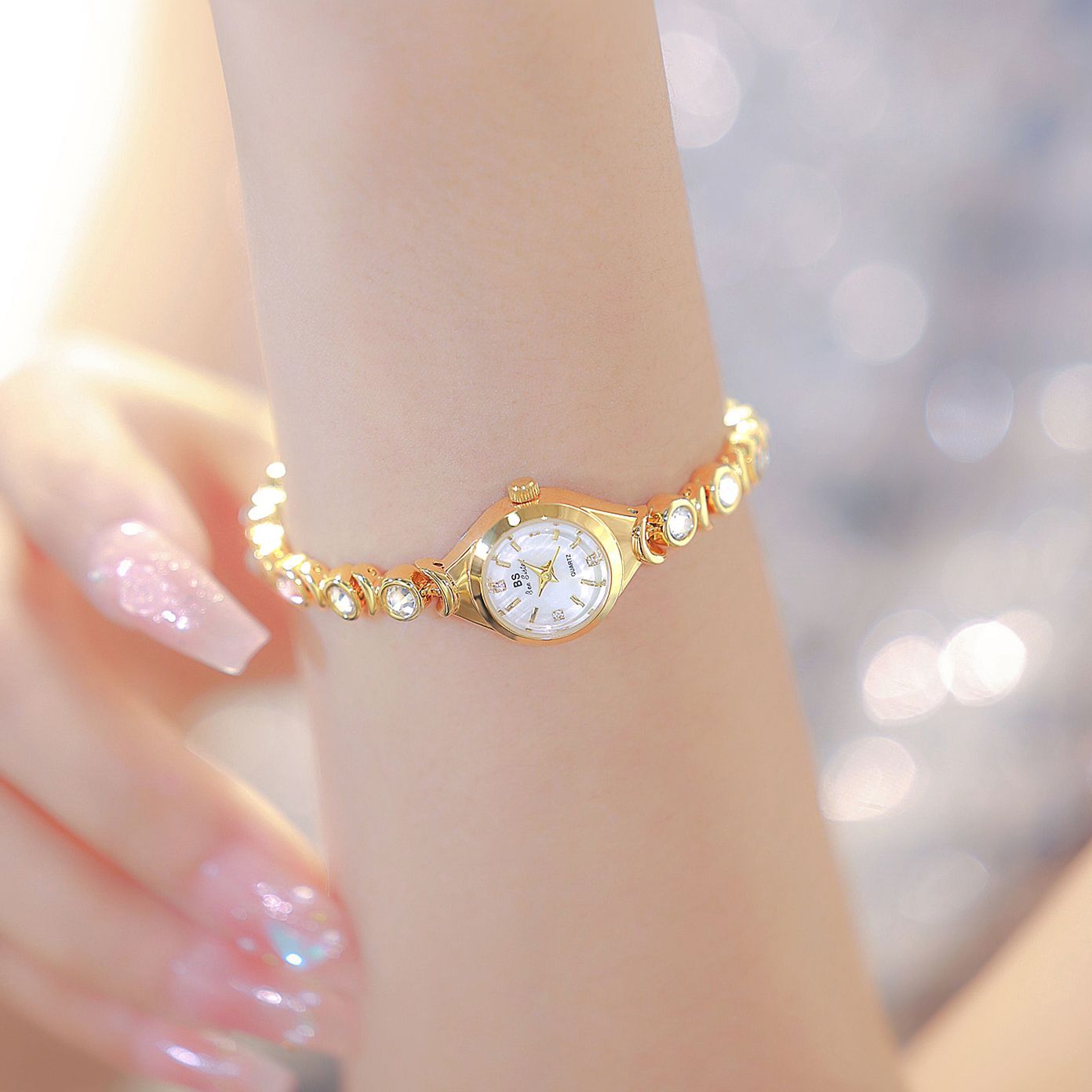Luxury Watch Brand List - Bayanlar Izle Işık Lüks Marka Listesi