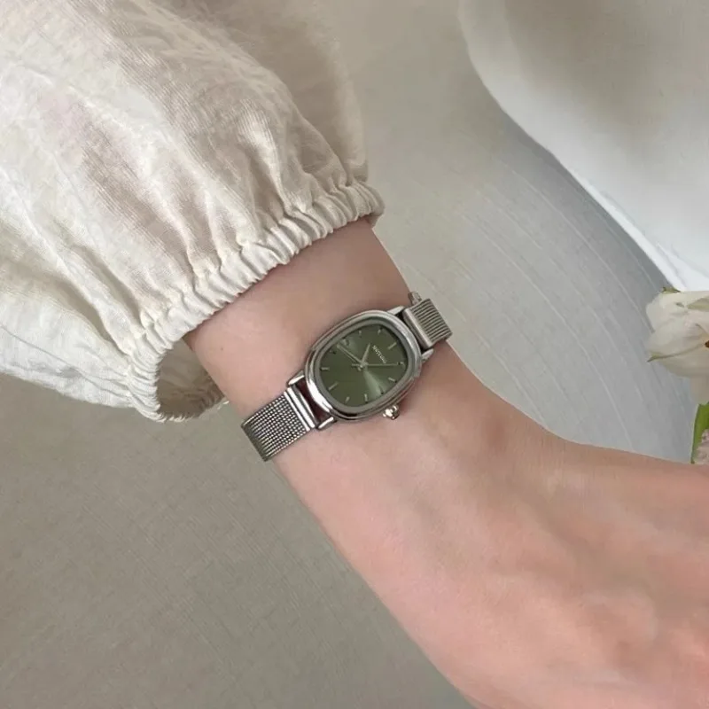 Luxury Watch Girl - Küçük Oval Kadran Yeşil Izle Basit
