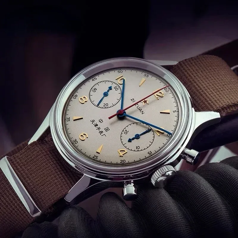 1963 Erkek saatleri 1963 pilot - Chronograph Flyback Watch incelemesi ve fiyatı